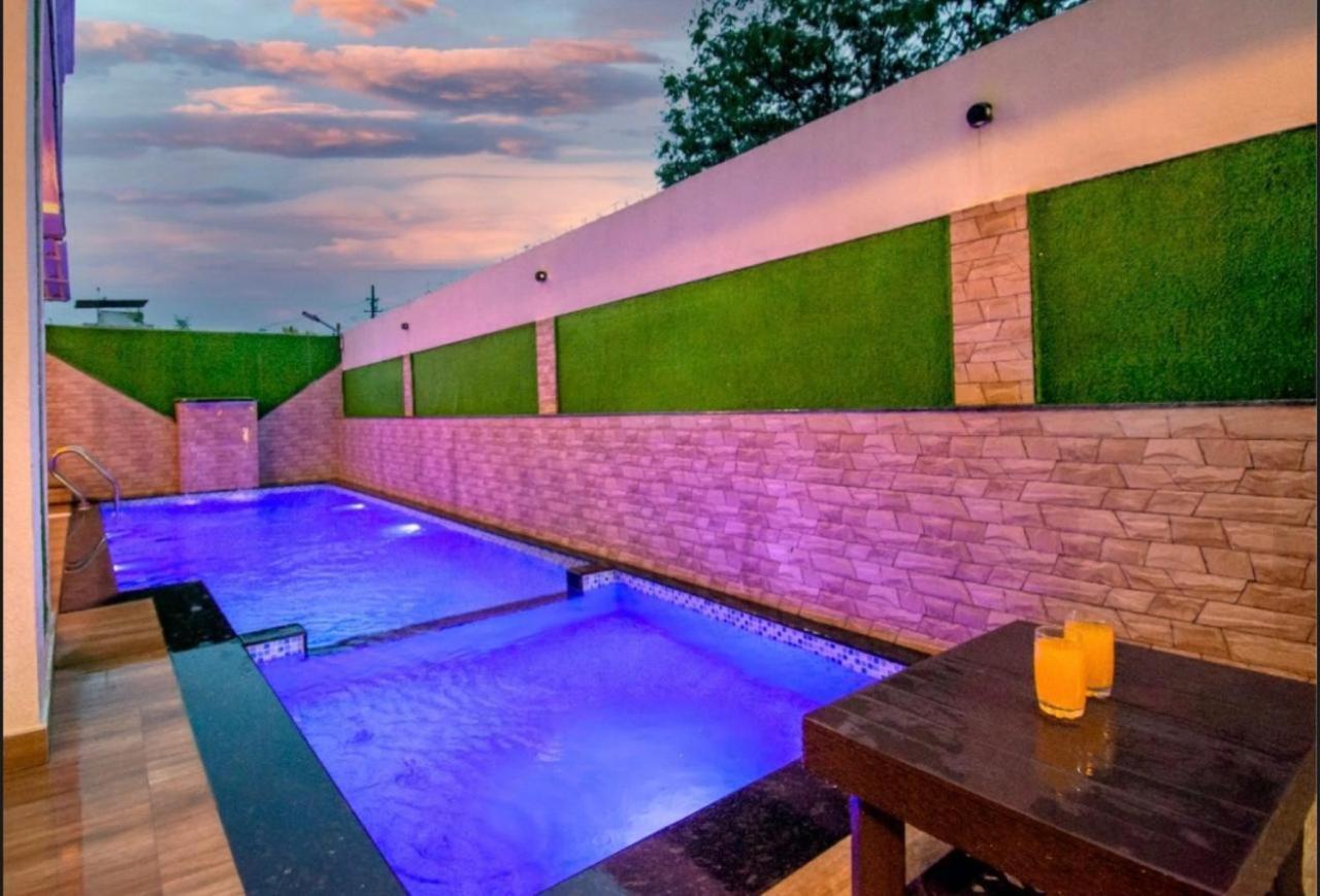 Laughtale Villa 4Bhk Swimming Pool Lonavala Exterior foto